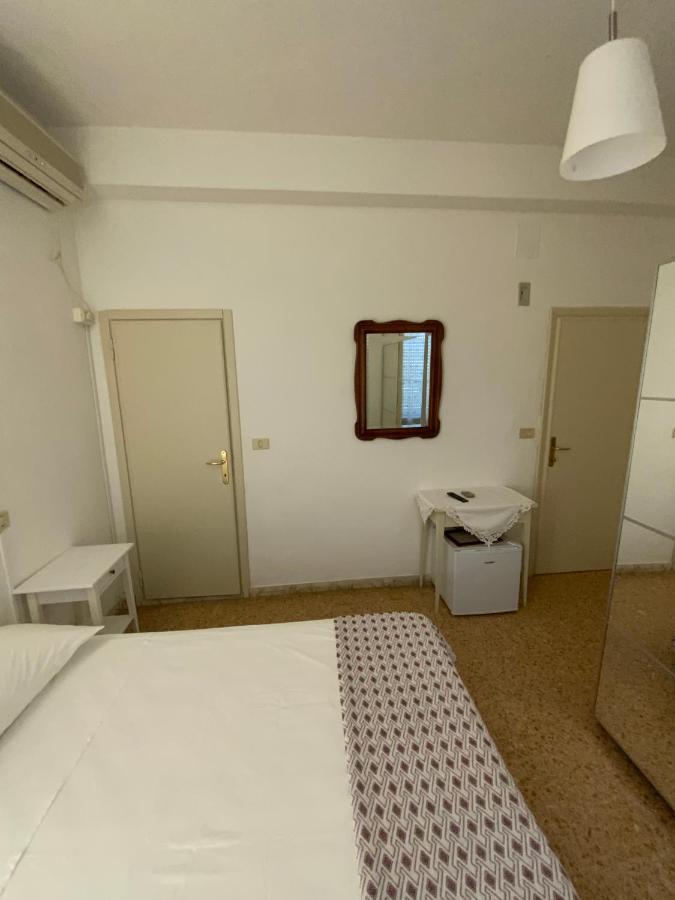 Hotel Naviglio Marina di Pietrasanta Eksteriør bilde