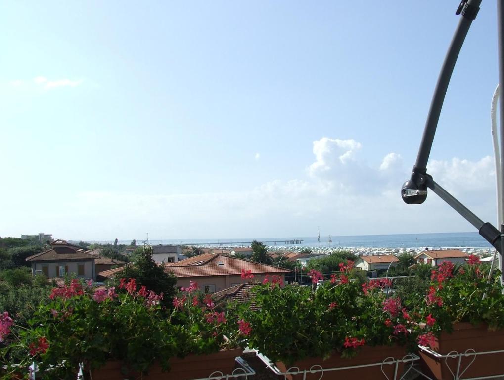 Hotel Naviglio Marina di Pietrasanta Eksteriør bilde